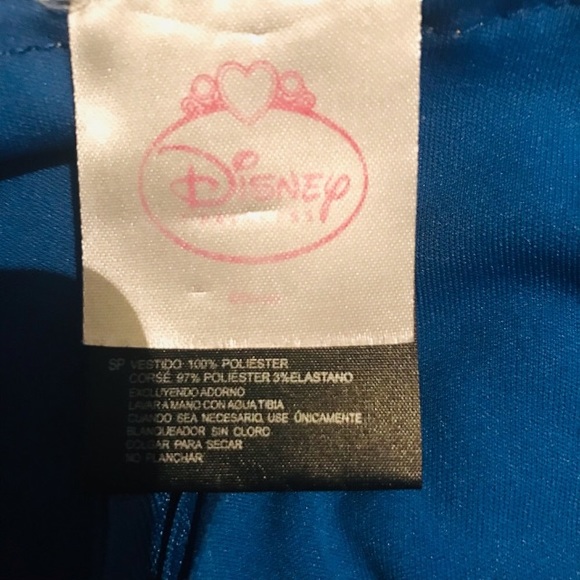 Sexy Snow White - Picture 16 of 16